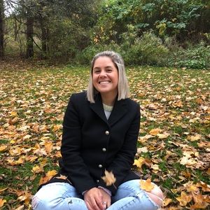 Meet your Posher, Alyssa